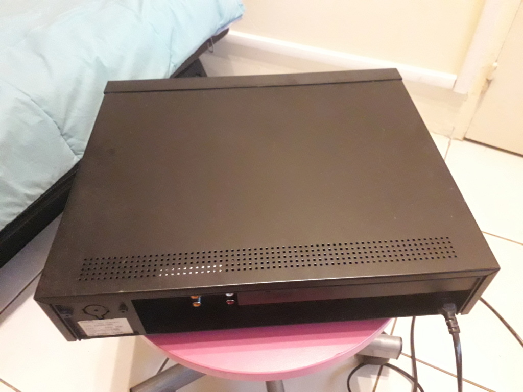 Le lecteur PHILIPS CD 380: le radio-"réveillé" ! 4_dess11