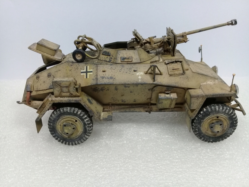 MT: GERMAN SD.KFZ. 221 VERSION DEL D.A.K. - HOBBY BOSS 1/35 20200511