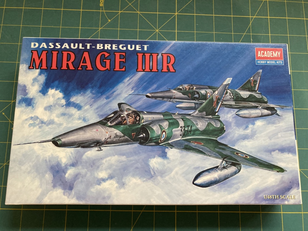 [MEE] 1/50 - Dassault Mirage IIIR Img_1412
