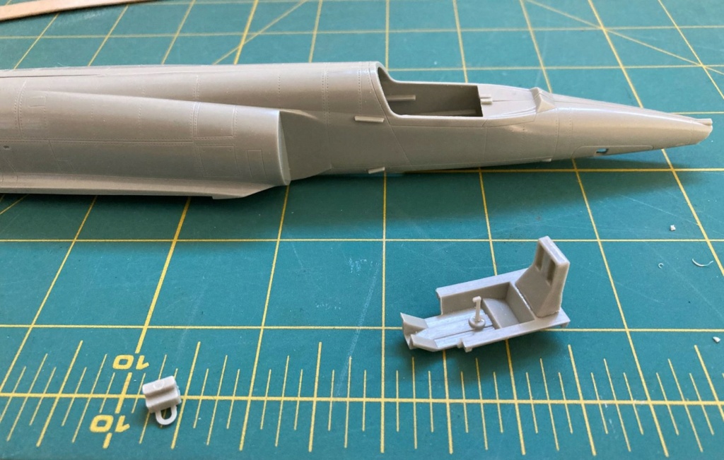 [MEE] 1/50 - Dassault Mirage IIIR Img_1417