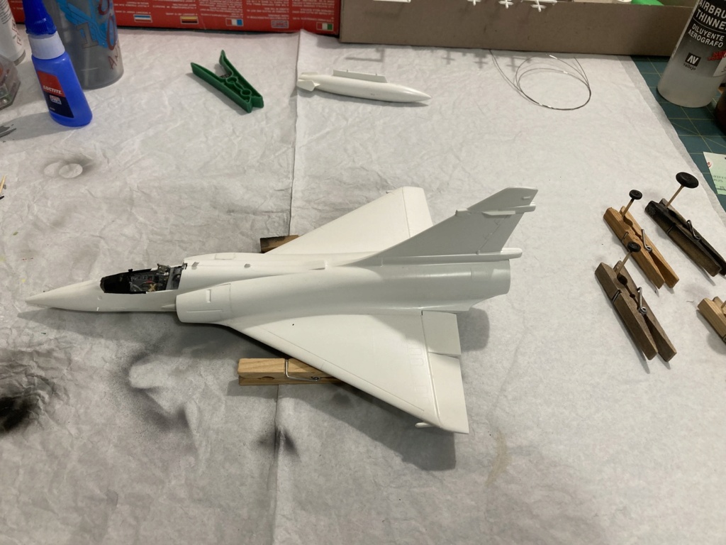 [Monogram] 1/48 - Dassault Mirage 2000-01  Img_5717