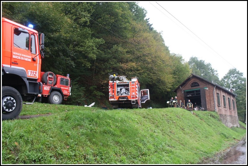 La Roche-en-Ardenne : explosion dans un bâtiment abritant des scouts (17/10/2010) Img_2621