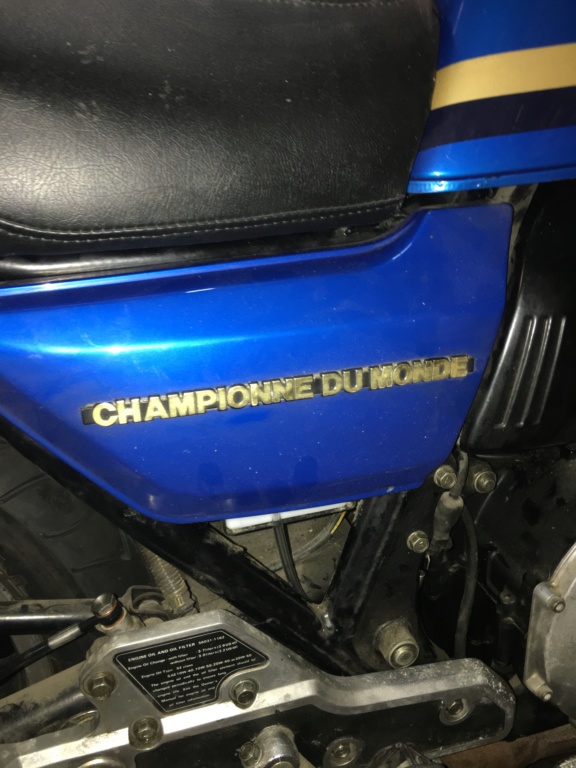 nouvelle moto dans mon garage Img_0411