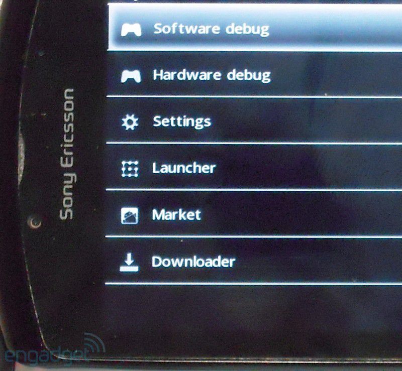 Aparecen imágenes del primer prototipo de PSP Phone 20101012