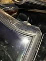 Joint pare brise et windshield header  F8464210