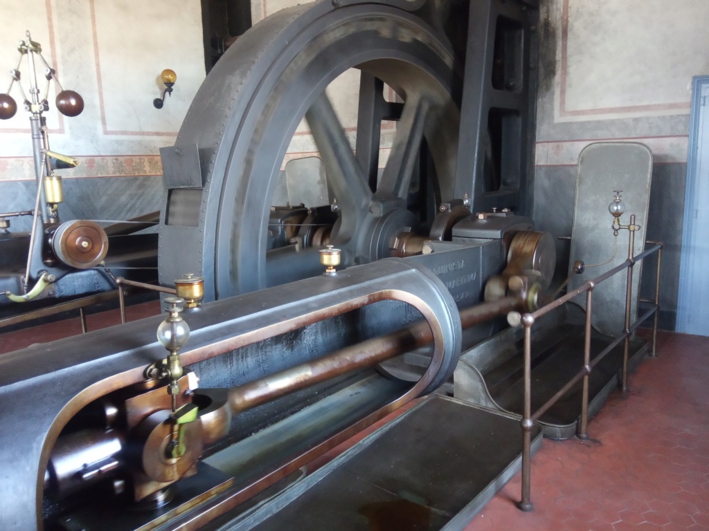 Machine à vapeur compound barcelonaise de 1901 à 100 bars: Burès à Anglès, Gerone, (Ter). Img_2195