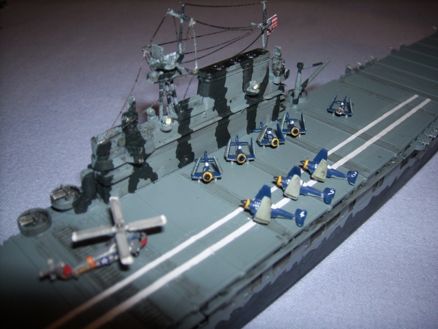 le USS hornet C-V8 Spa51917