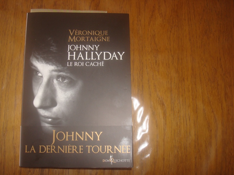 LIVRES JOHNNY HALLYDAY Dsc03510