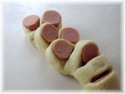Petits pains aux saucisses  Pict0521