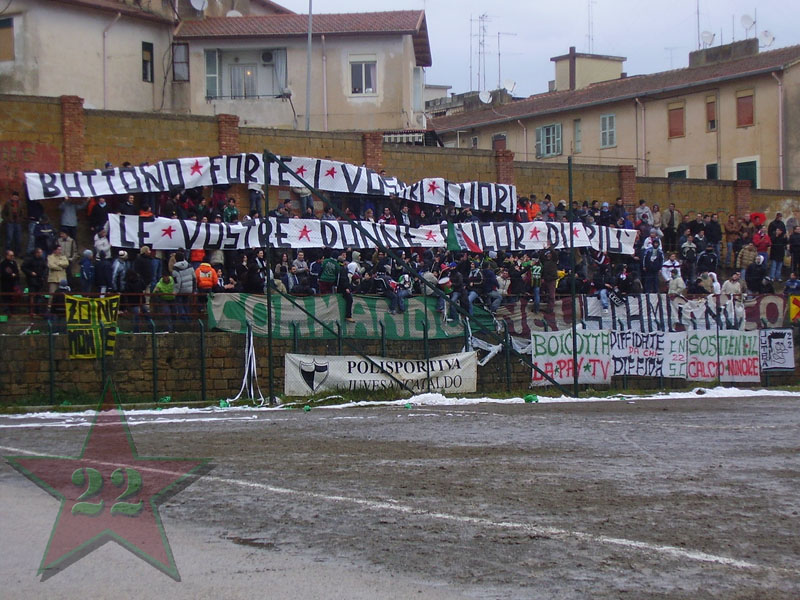 Stagione Ultras 2004/2005 - Pagina 3 Cnsc711