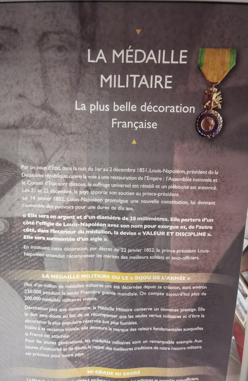 Exposition  au musée militaire de St Maixent : le Bijou de l'Armée Img_2171