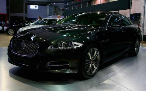 Algumas fotos de carros no Salão de Automóvel 2010 Jaguar10