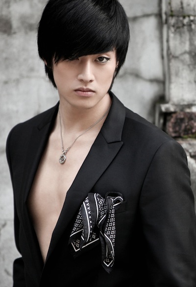 [NEWS 101019] U-KISS Eli's Surgery Ended, "Surgery Went Well" 20101010