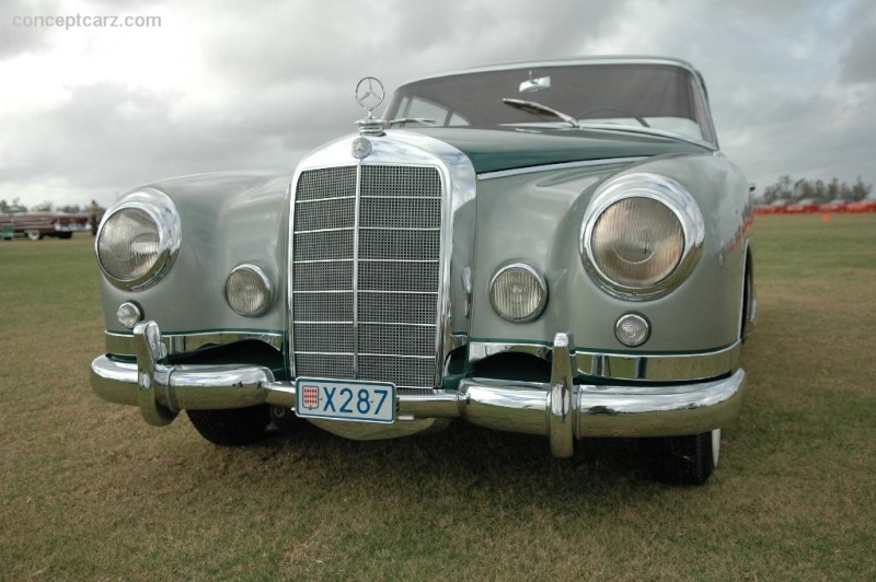 Les Mercedes-Benz 300 Coupé / Cabriolet (W188) 1952-1958 55_mer30