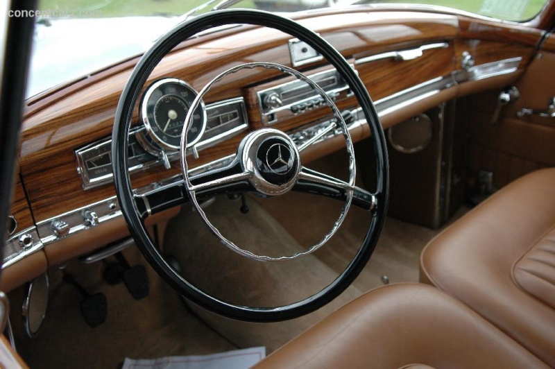 Les Mercedes-Benz 300 Coupé / Cabriolet (W188) 1952-1958 55_mer40