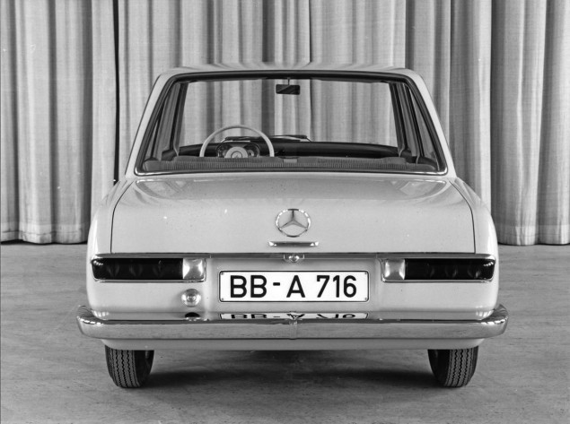 [Histoire] Le Design Mercedes Après la Seconde Guerre mondiale 77569310