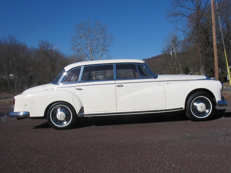 [Historique]Les Mercedes 300/300b/300c/300d (W186 W189) 1951-1962 Img_6011