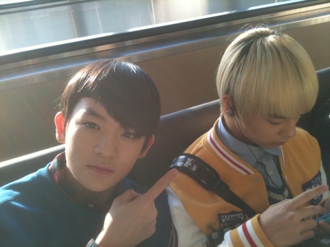 [29/10/10] Photo de Ricky & L.joe (Twitter) I72p10