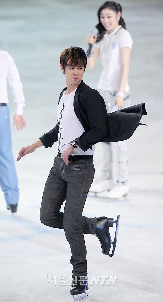 [Foto] Yunho – All That Skate Spring 2011 parte 1 y 2 14103