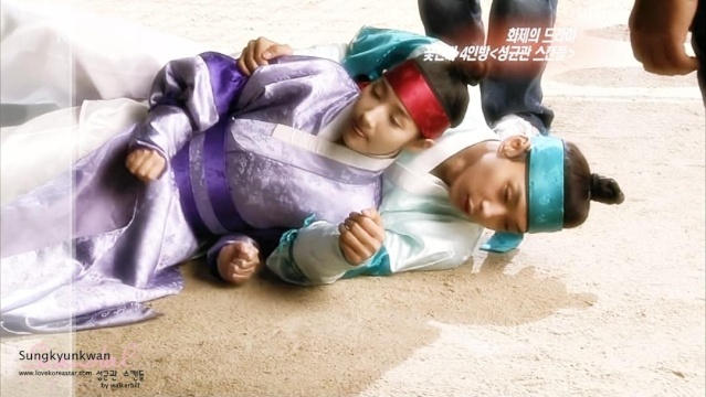 [FOTOS] Yoochun en Filmacion de Sungkyunkwan Scandal 21100
