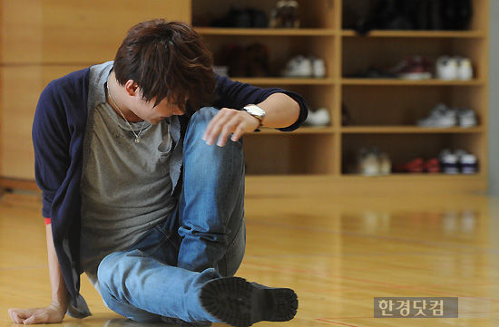 Junsu ensayando para Concierto Musical 2514