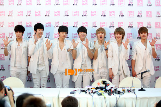 Entrevista "Infinite" en Tailandia (relacionados con JYJ)  2crq8n10