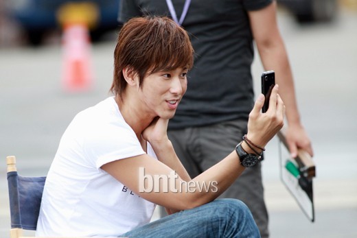 Yunho filmando Haru 358