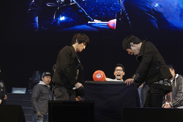 [Foto] Fanmeet JYJ Día Blanco Por CJES  8106