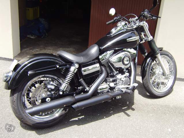 DYNA SUPER GLIDE CUSTOM combien sommes nous ?? - Page 18 98765010