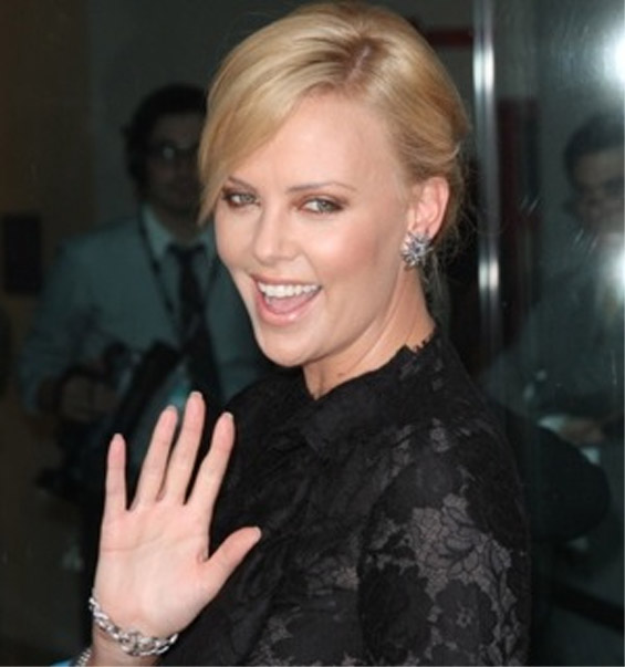 CHARLIZE THERON - First African Oscar winning actress! Charli10