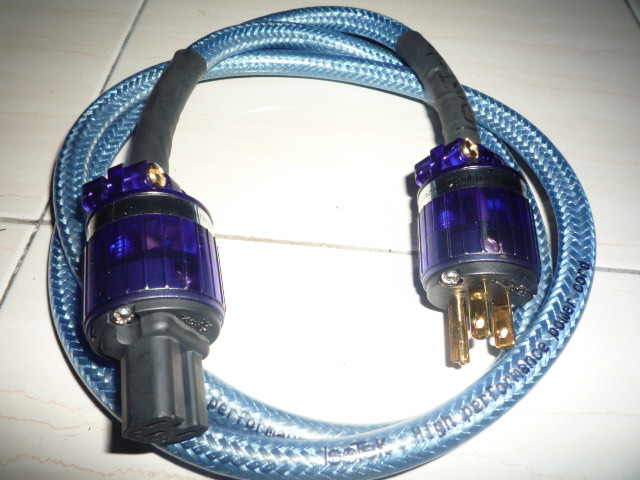 Isotek Optimum Power Cord (Used) P1030021