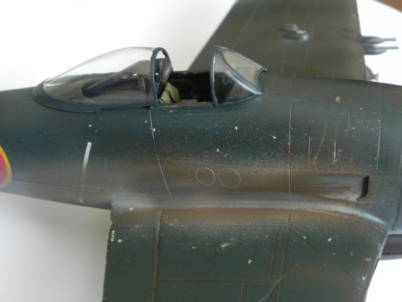 [CONCOURS GUERRE INDO] F8F1-B Bearcat [Academy] 1/48  - Page 2 Dscn0311