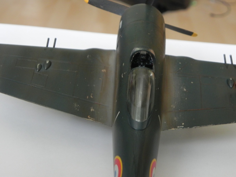 [CONCOURS GUERRE INDO] F8F1-B Bearcat [Academy] 1/48  - Page 2 Dscn0315