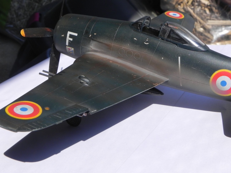 [CONCOURS GUERRE INDO] F8F1-B Bearcat [Academy] 1/48  - Page 2 Dscn0317
