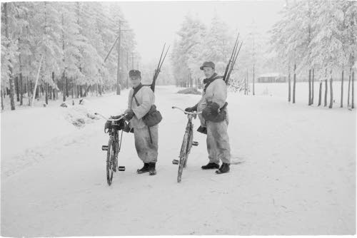 Diverses photos de la WWII - Page 17 16494010