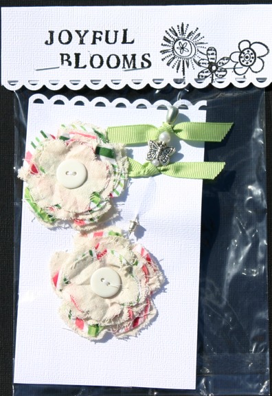 SALE On FabricFlowers/ Stick Pins Calico13