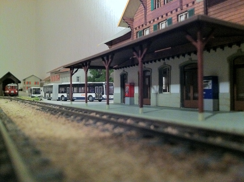 La gare et la rue de la gare.... Img_1812