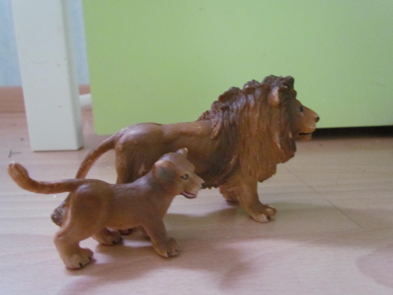 [VENTE] URGENT ! Lion et lionceau de 1996 Img_3010