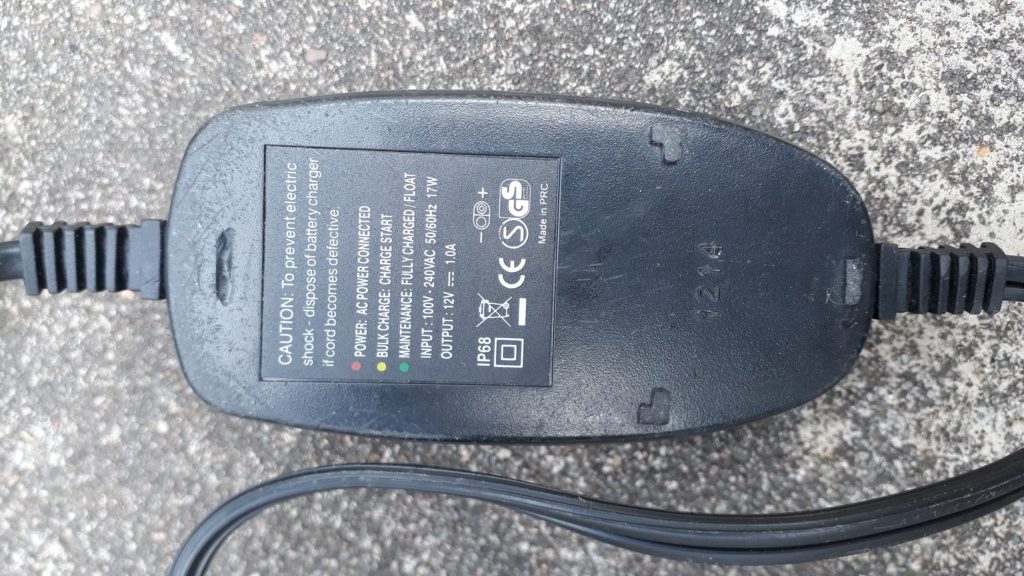 Chargeur batterie Ducati 20200612