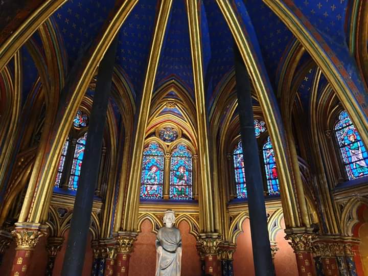 La sainte  Chapelle de Paris Fb_im257