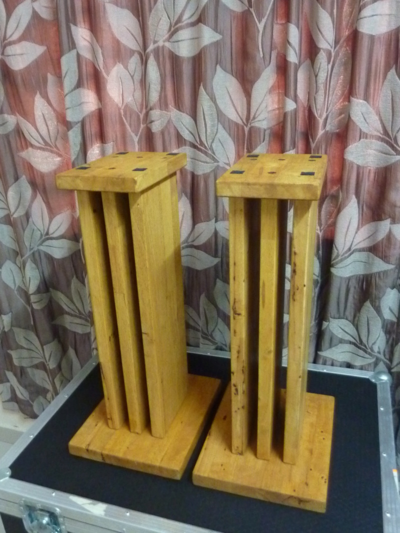 Wooden Speaker Stand 24 inch (Used) SOLD P1070219