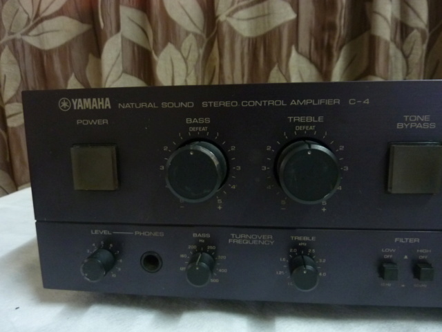 Yamaha C4 Stereo Preamplifier (Used) P1070426