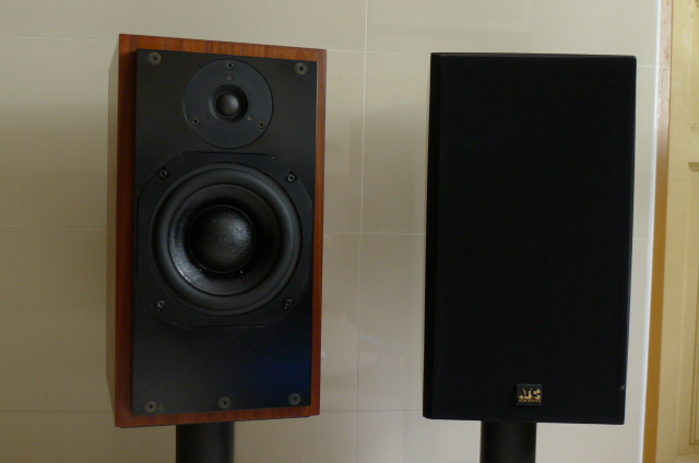 ATC Model SCM 20 Bookshelf Speakers (Used) SOLD P1140917