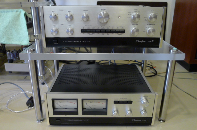 Accuphase C-200S Preamplifier and P-300 Power Amplifier (Used) SOLD P1140946