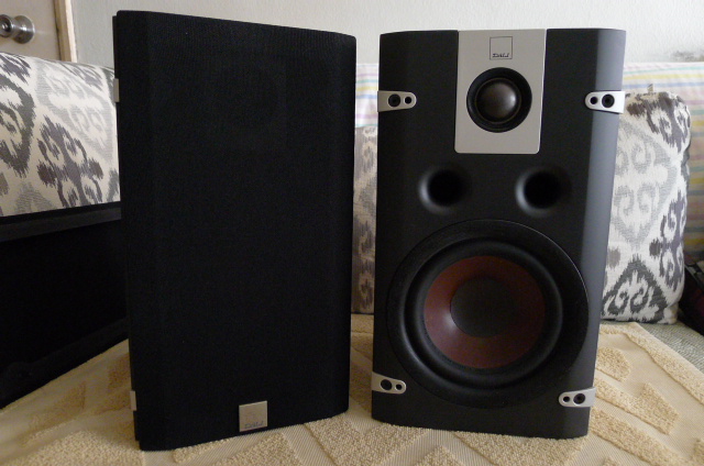 Dali Lektor 2 Bookshelf Speakers (Used) SOLD P1150036