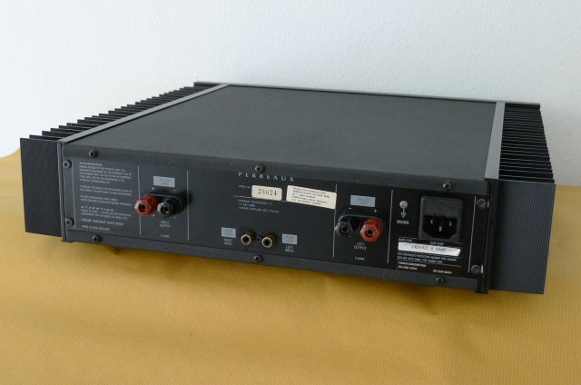 Perreaux E200 Power Amplifier, 200 watts (used) SOLD P1150536
