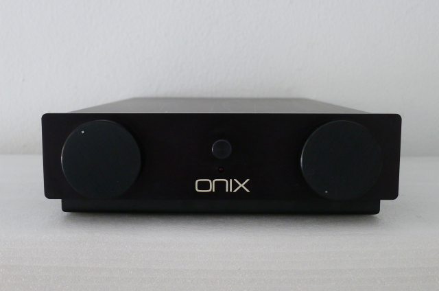 ONIX OA 21s Integrated Amplifier with MM Phonostage (Used) SOLD P1150619