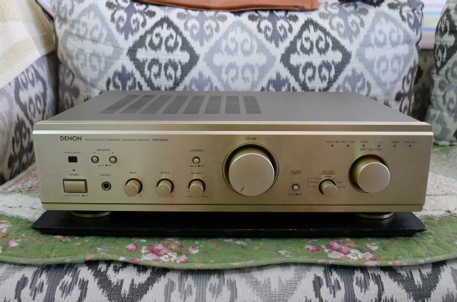 Denon Integrated Amplifier PMA-655R (Used) SOLD P1160027