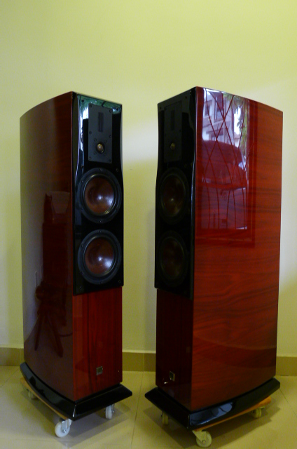 Dali Helicon 400 MK2 Floorstand Loudspeakers (Used) SOLD