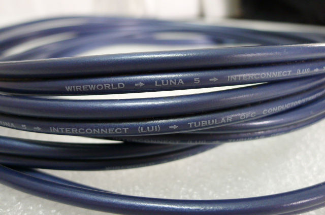 Wireworld Luna 5 Subwoofer Interconnect (Used) P1160435